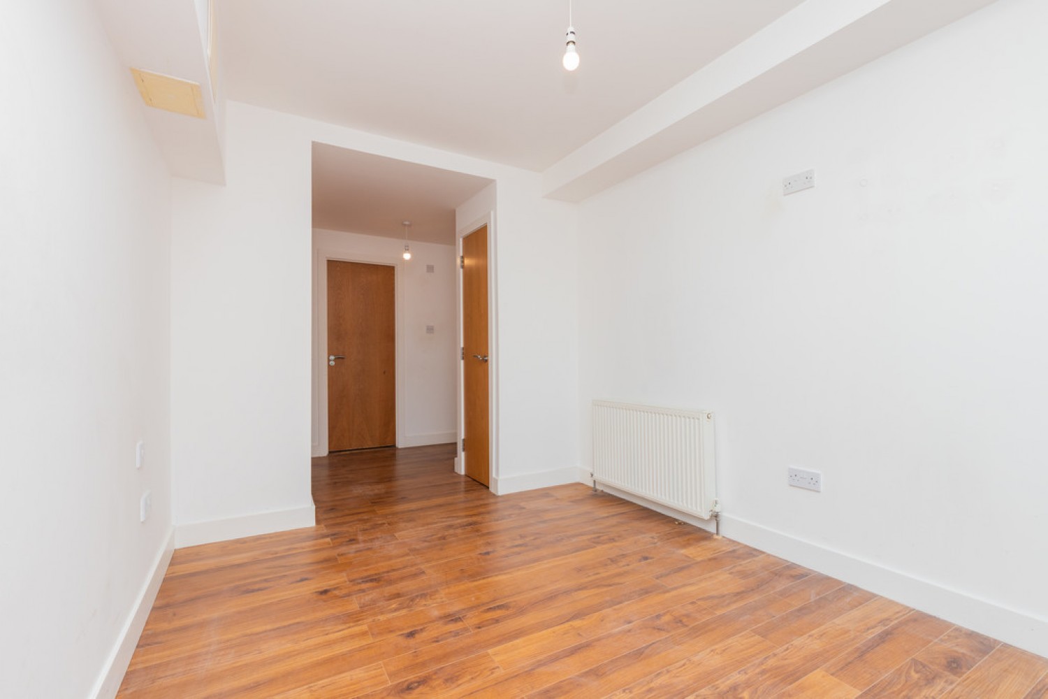 POLLOKSHAWS, HAGGS GATE, G41 4BB - UNFURNISHED