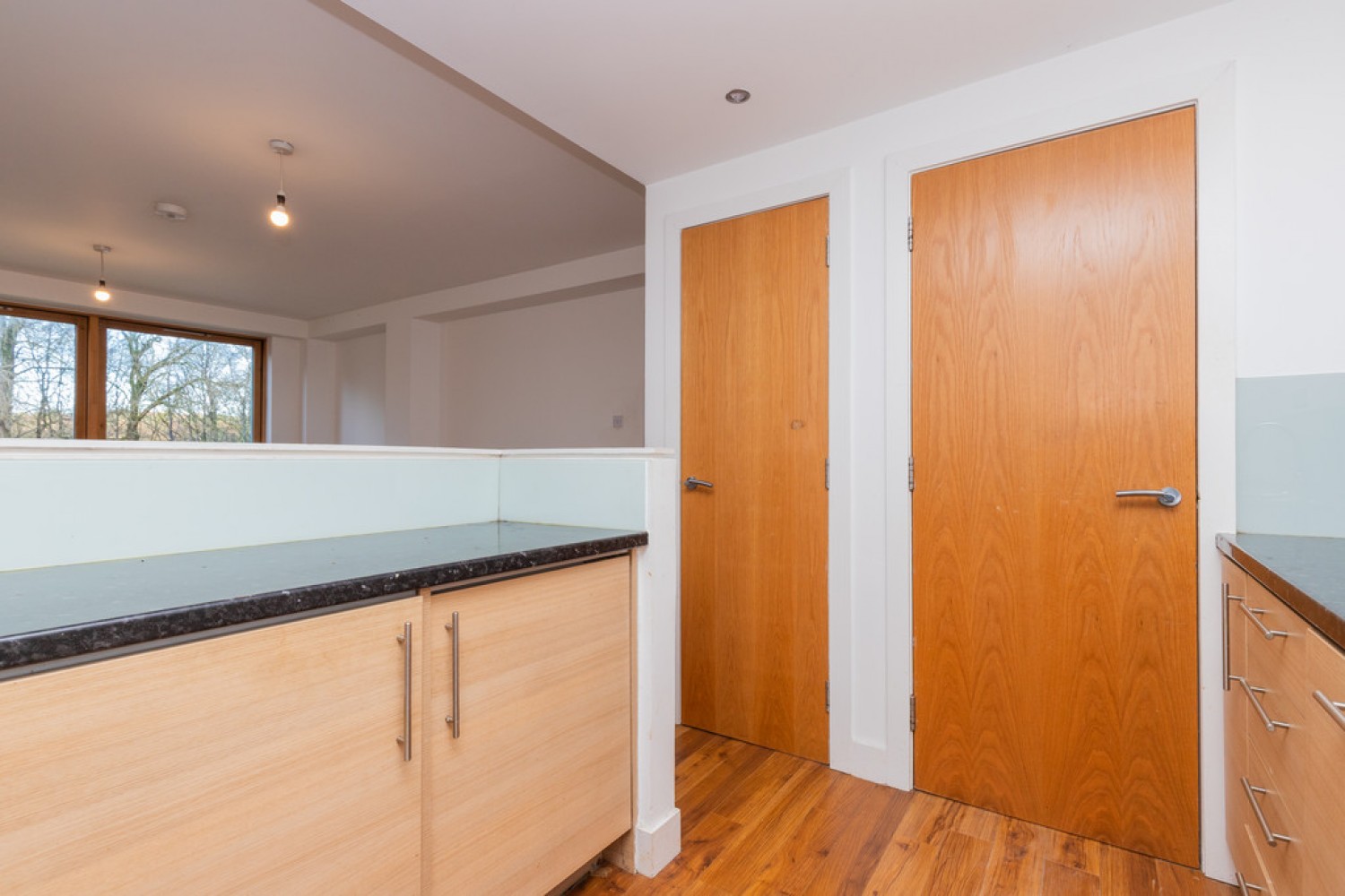 POLLOKSHAWS, HAGGS GATE, G41 4BB - UNFURNISHED