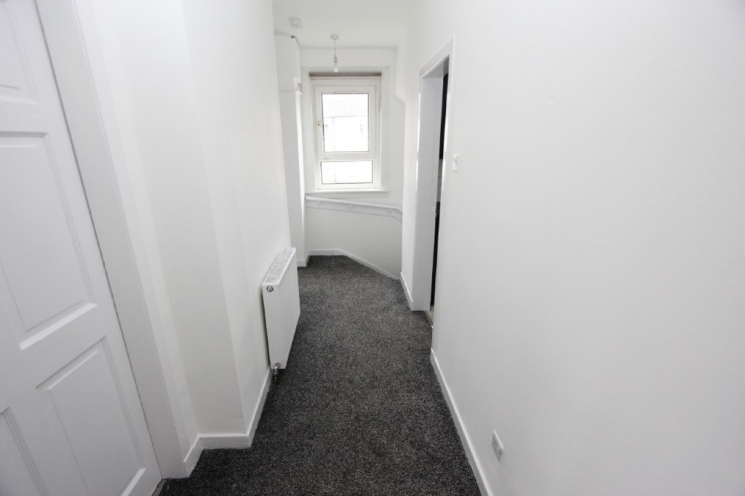 2 bedroom Flat for Letting THORNLIEBANK-ROUKENBURN STREET- G46 8EH- PART FURNISHED