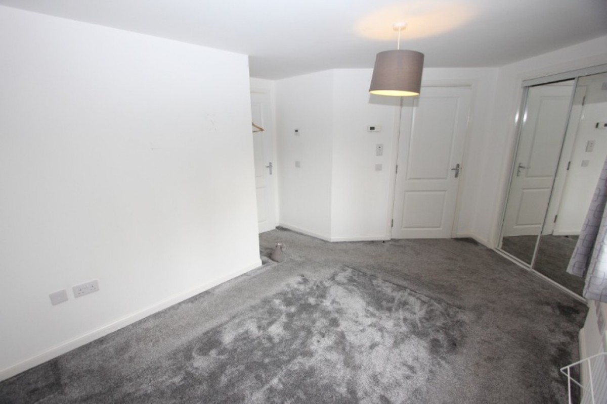 CATHCART, CRAIG TERRACE, G44 3AD - UNFURNISHED