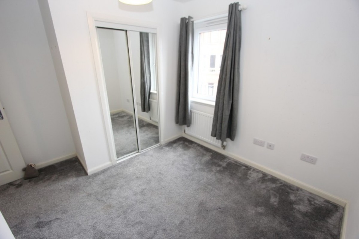 CATHCART, CRAIG TERRACE, G44 3AD - UNFURNISHED