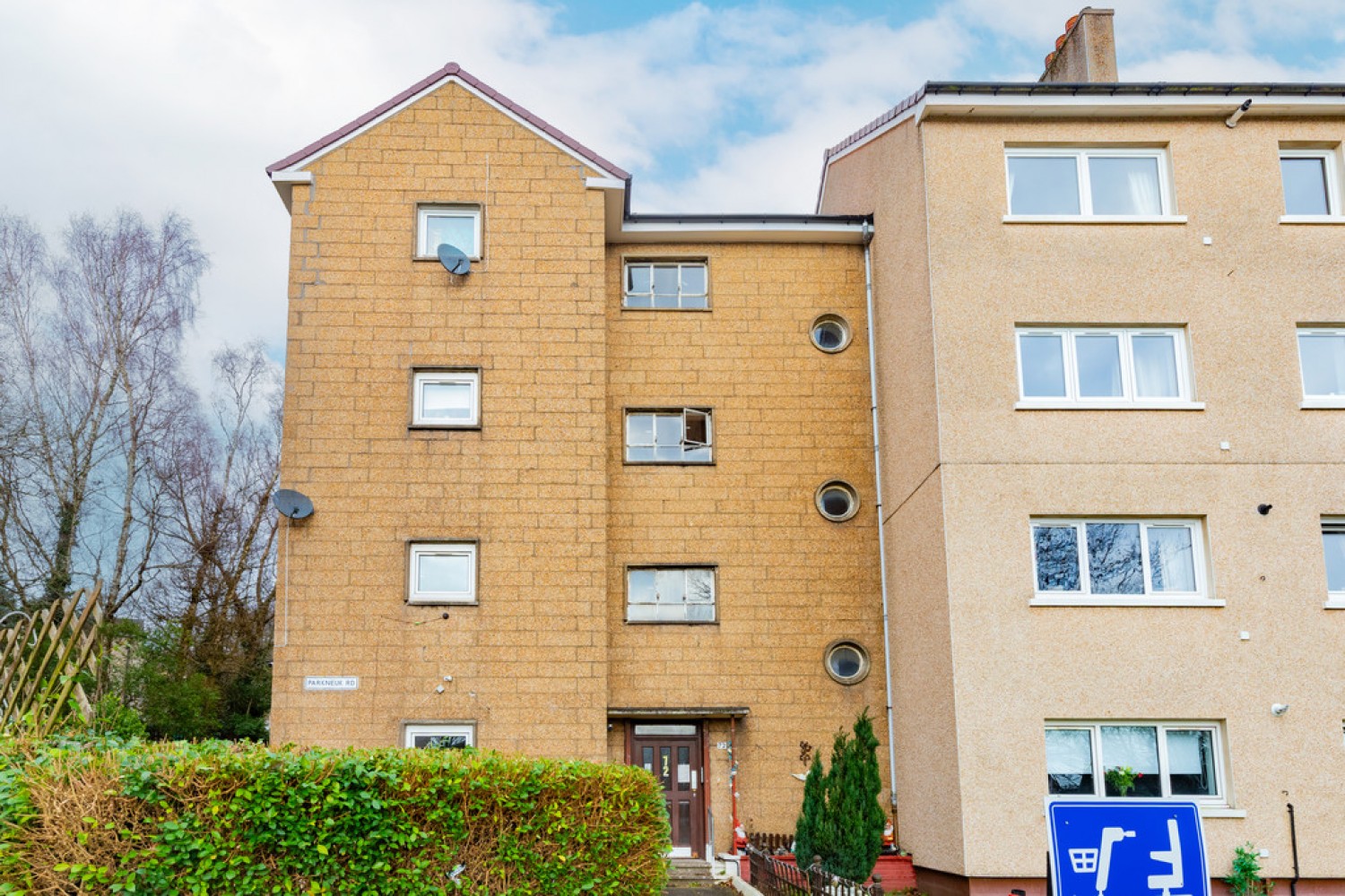 3 bedroom Flat for Sale Mansewood, Glasgow