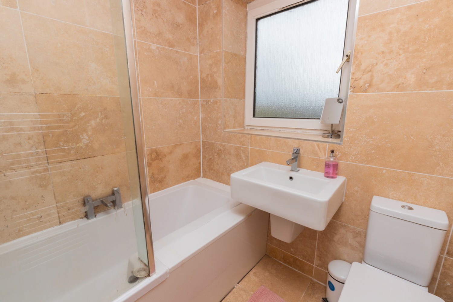 3 bedroom Flat for Sale Mansewood, Glasgow