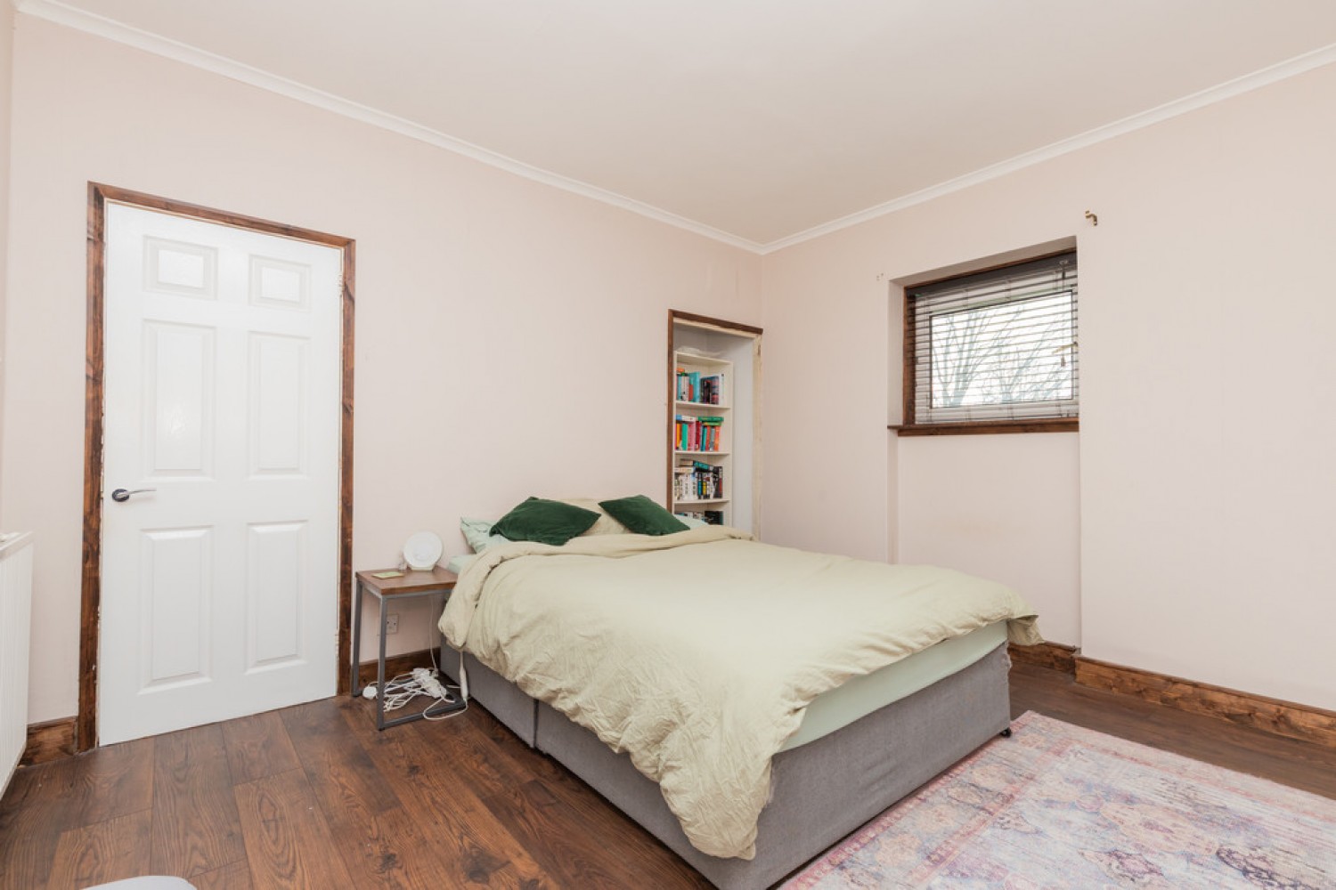 3 bedroom Flat for Sale Mansewood, Glasgow