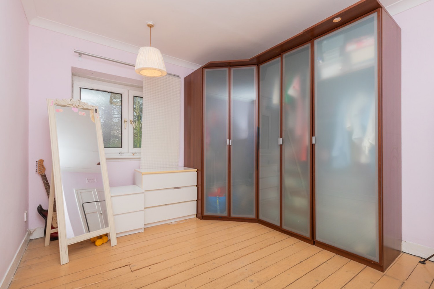 3 bedroom Flat for Sale Mansewood, Glasgow