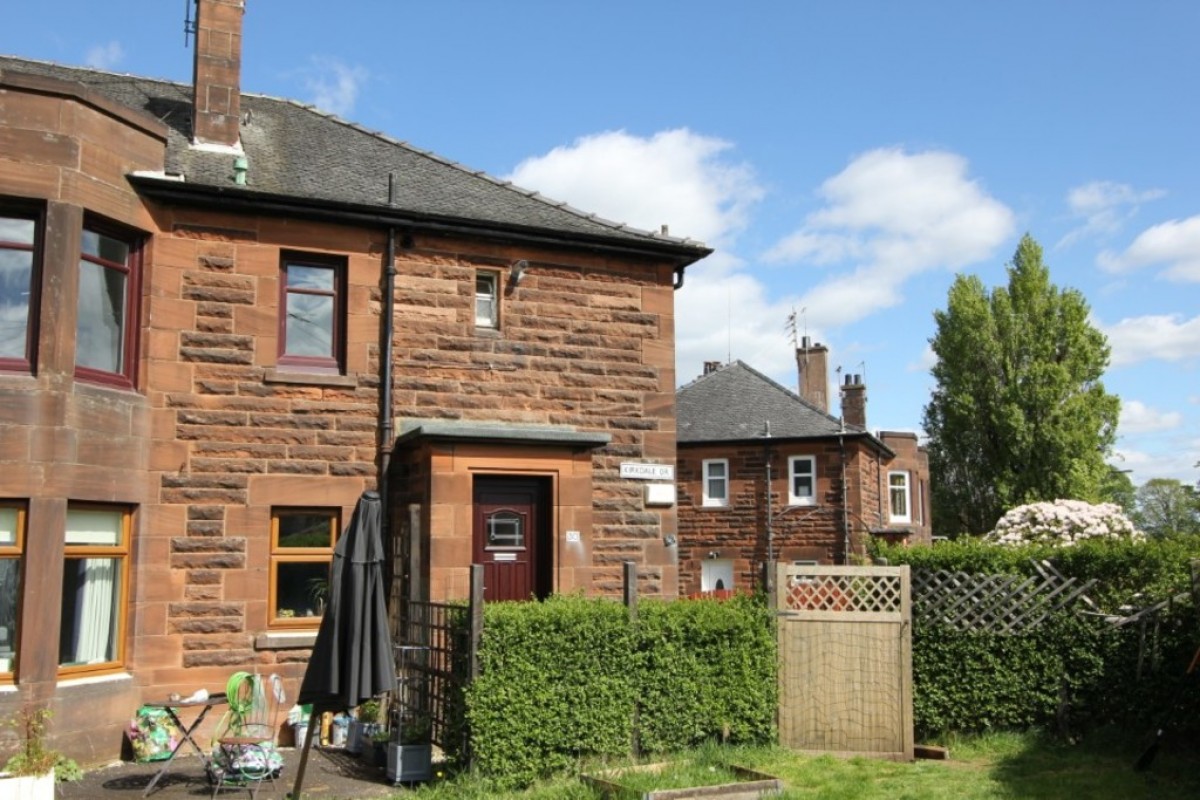 BELLAHOUSTON- KIRKDALE DRIVE- UNFURNISHED-G52 1EX