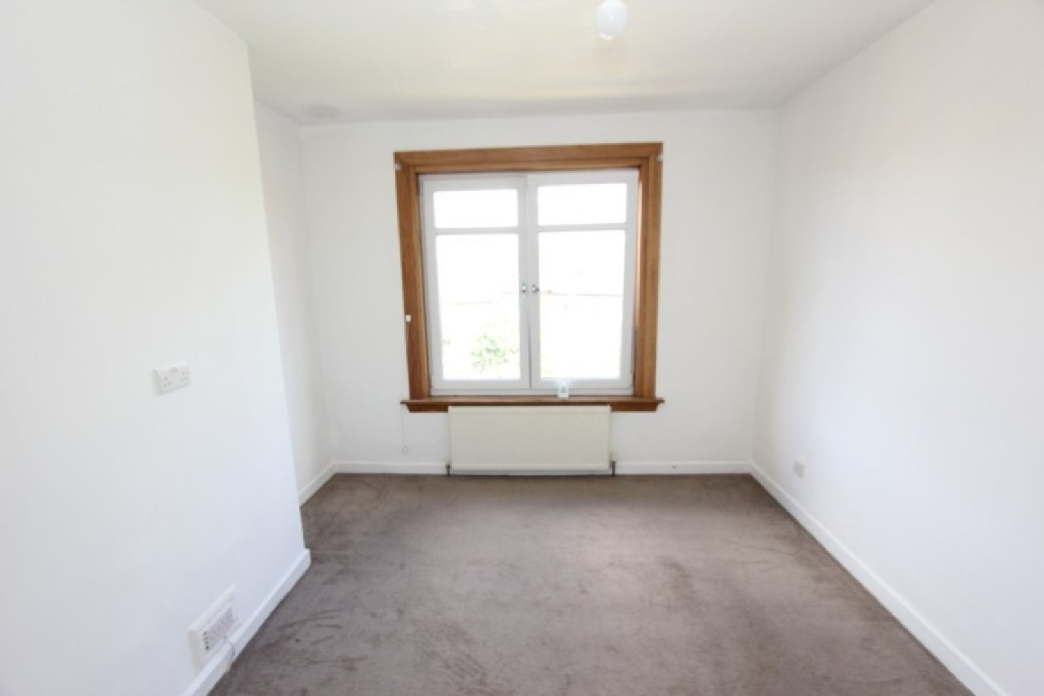 3 bedroom Flat for Letting BELLAHOUSTON- KIRKDALE DRIVE- UNFURNISHED-G52 1EX
