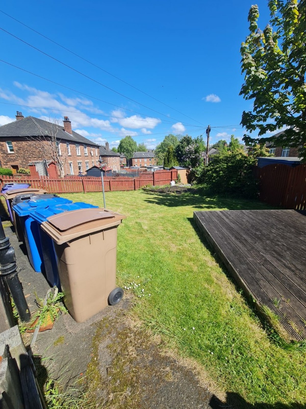 BELLAHOUSTON- KIRKDALE DRIVE- UNFURNISHED-G52 1EX