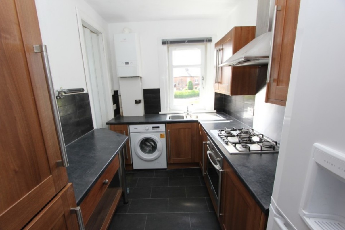 BELLAHOUSTON- KIRKDALE DRIVE- UNFURNISHED-G52 1EX