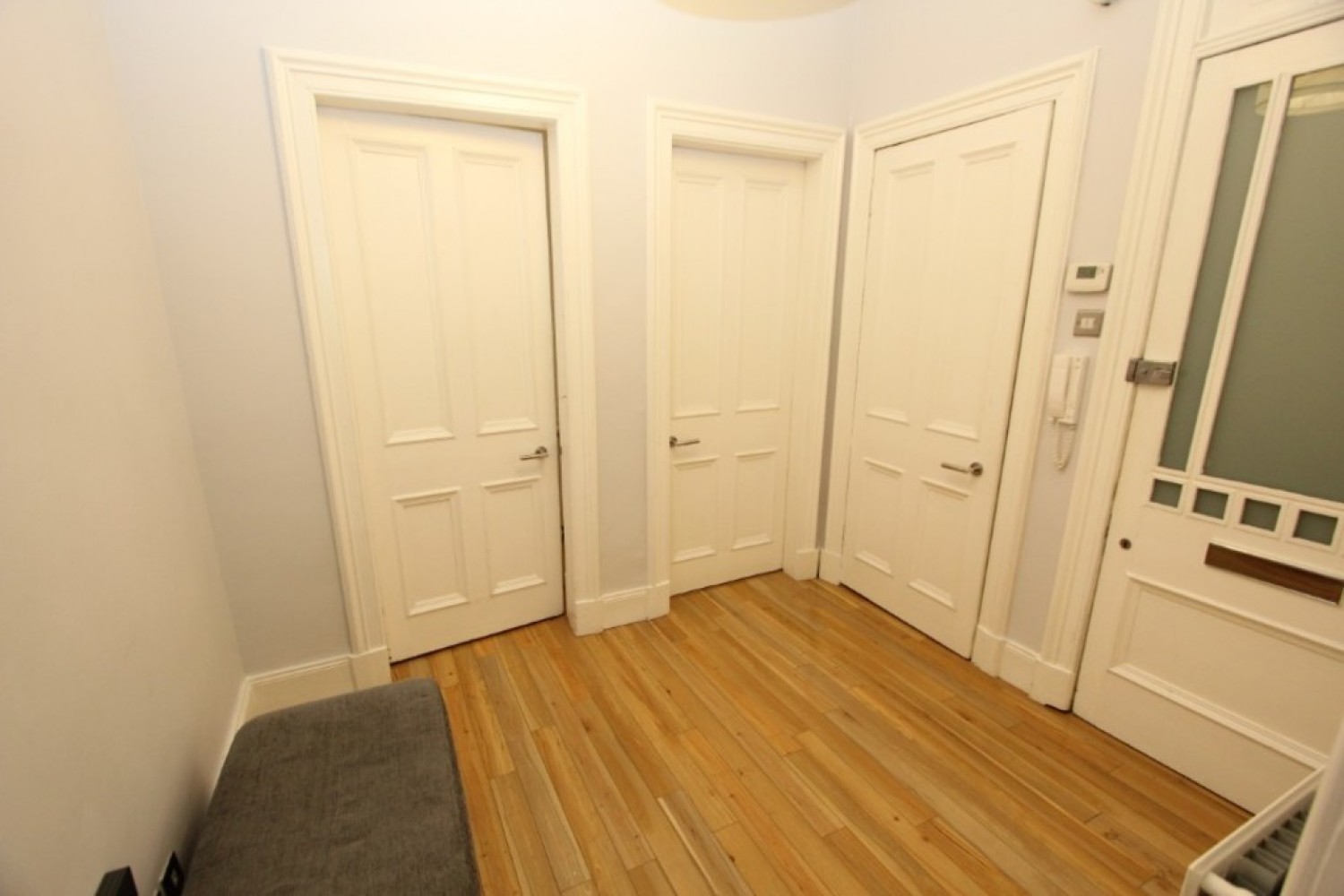 1 bedroom Flat for Letting SHAWLANDS- STRATHYRE STREET-G41 3LW- FURNISHED