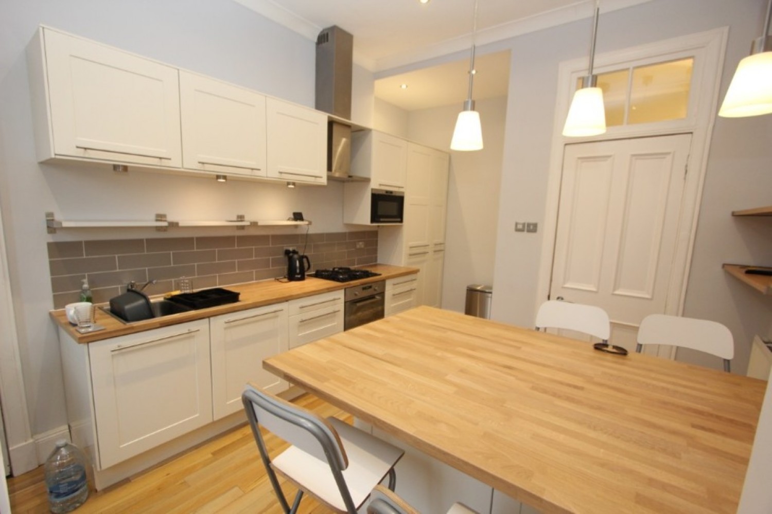 1 bedroom Flat for Letting SHAWLANDS- STRATHYRE STREET-G41 3LW- FURNISHED