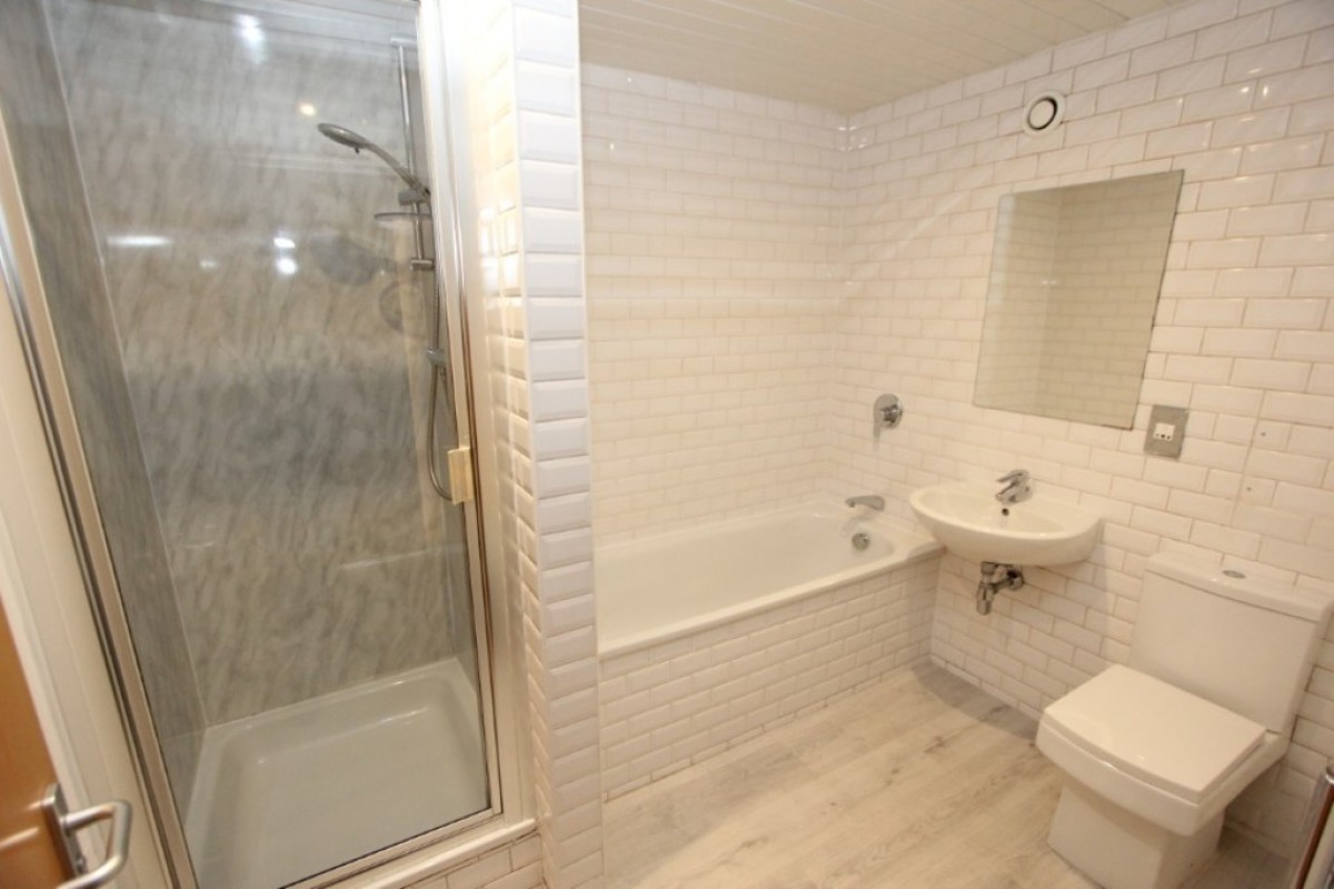 TRADESTON/KINNING PARK - Carnoustie Street- Unfurnished