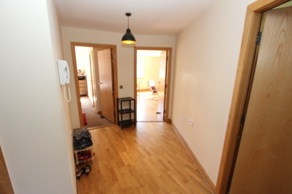 MERCHANT CITY- INGRAM STREET- PART FURNISHED