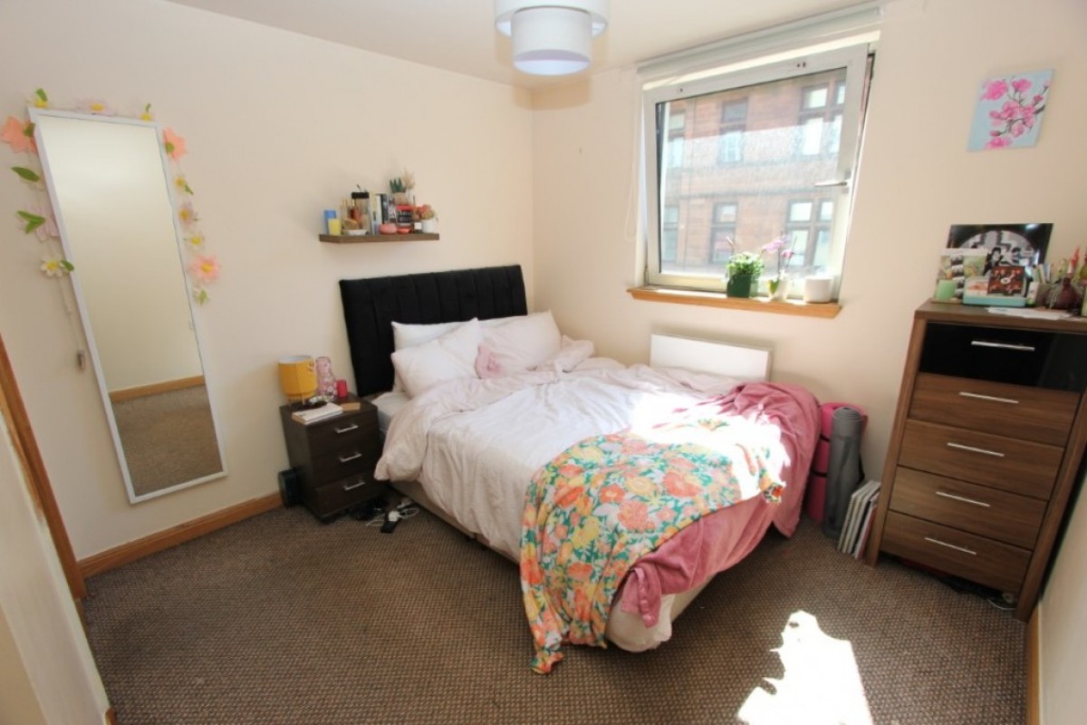 MERCHANT CITY- INGRAM STREET- PART FURNISHED