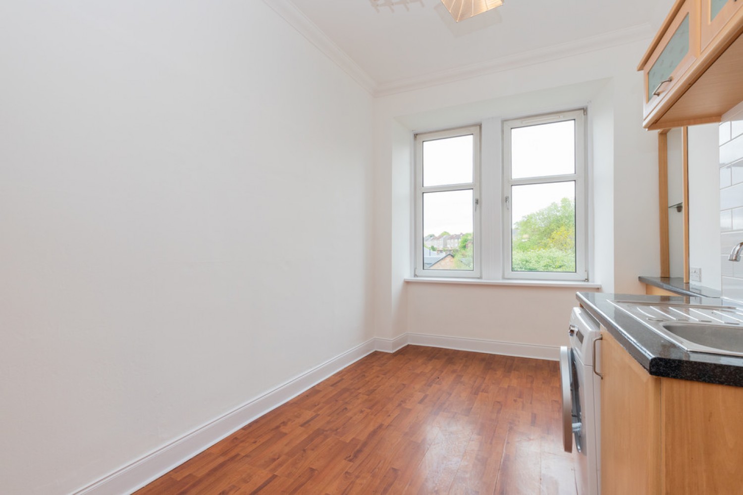 1 bedroom Flat for Sale Clarkston Road, Muirend, Glasgow