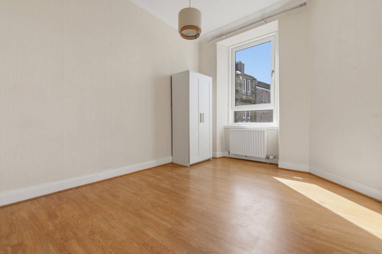 1 bedroom Flat for Sale Ellangowan Road, Glasgow