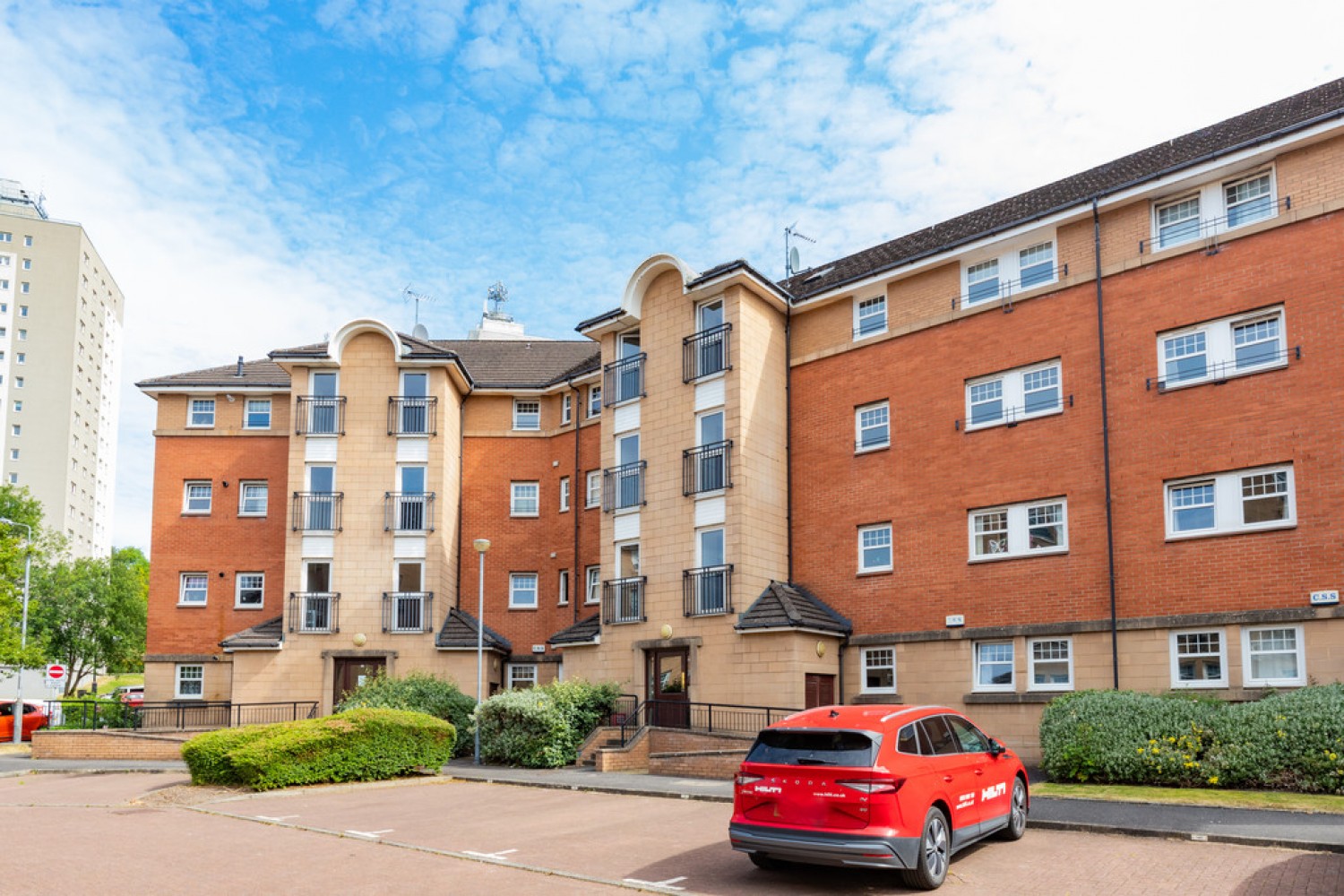 3 bedroom Flat for Sale Shawlands, Glasgow