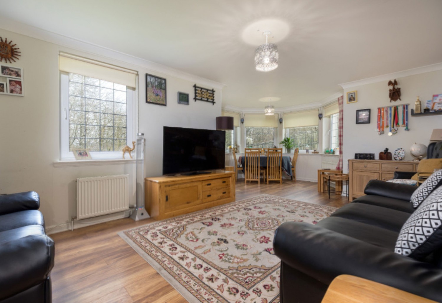 2 bedroom Flat for Letting TRAQUAIR GARDENS- NEWTON MEARNS- UNFURNISHED