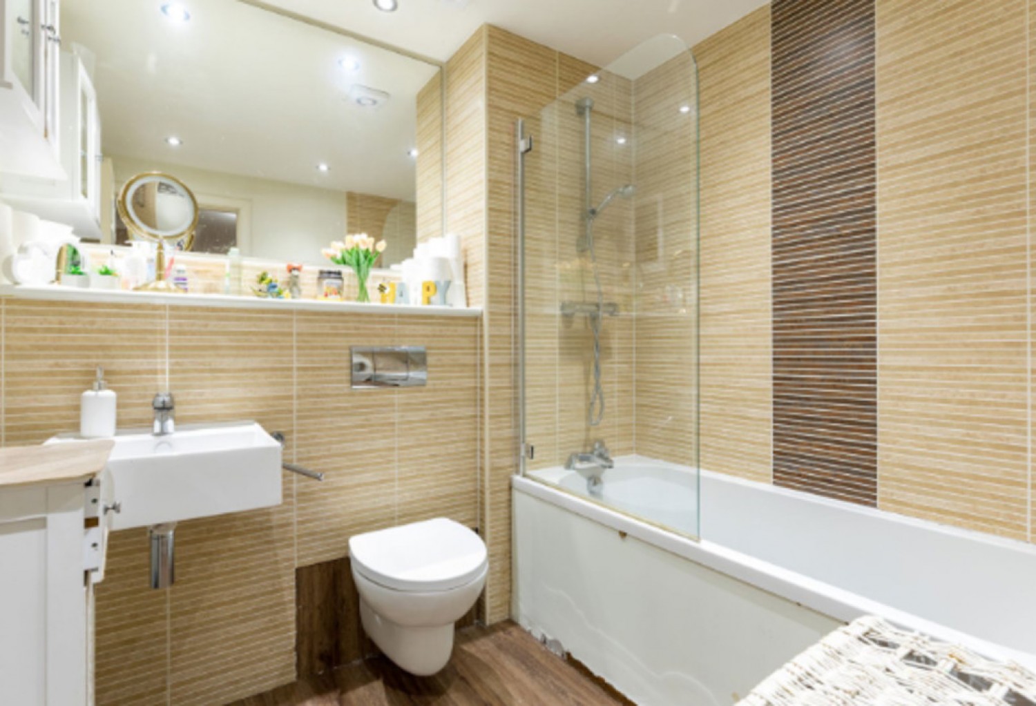 2 bedroom Flat for Letting TRAQUAIR GARDENS- NEWTON MEARNS- UNFURNISHED