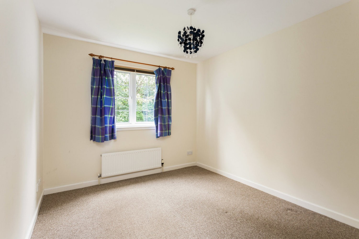 Burnvale, Livingston