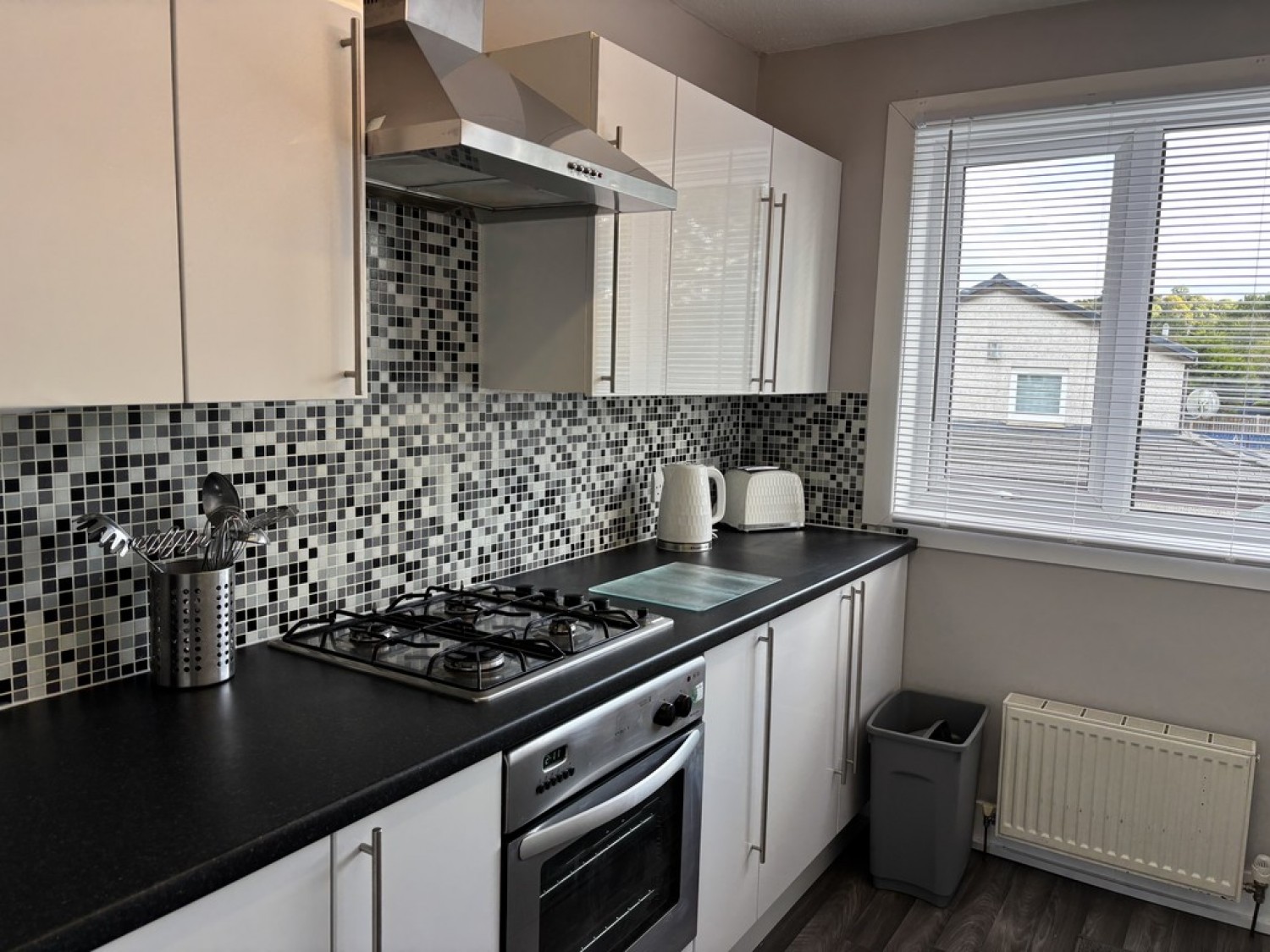 2 bedroom Flat for Letting Langton View, East Calder