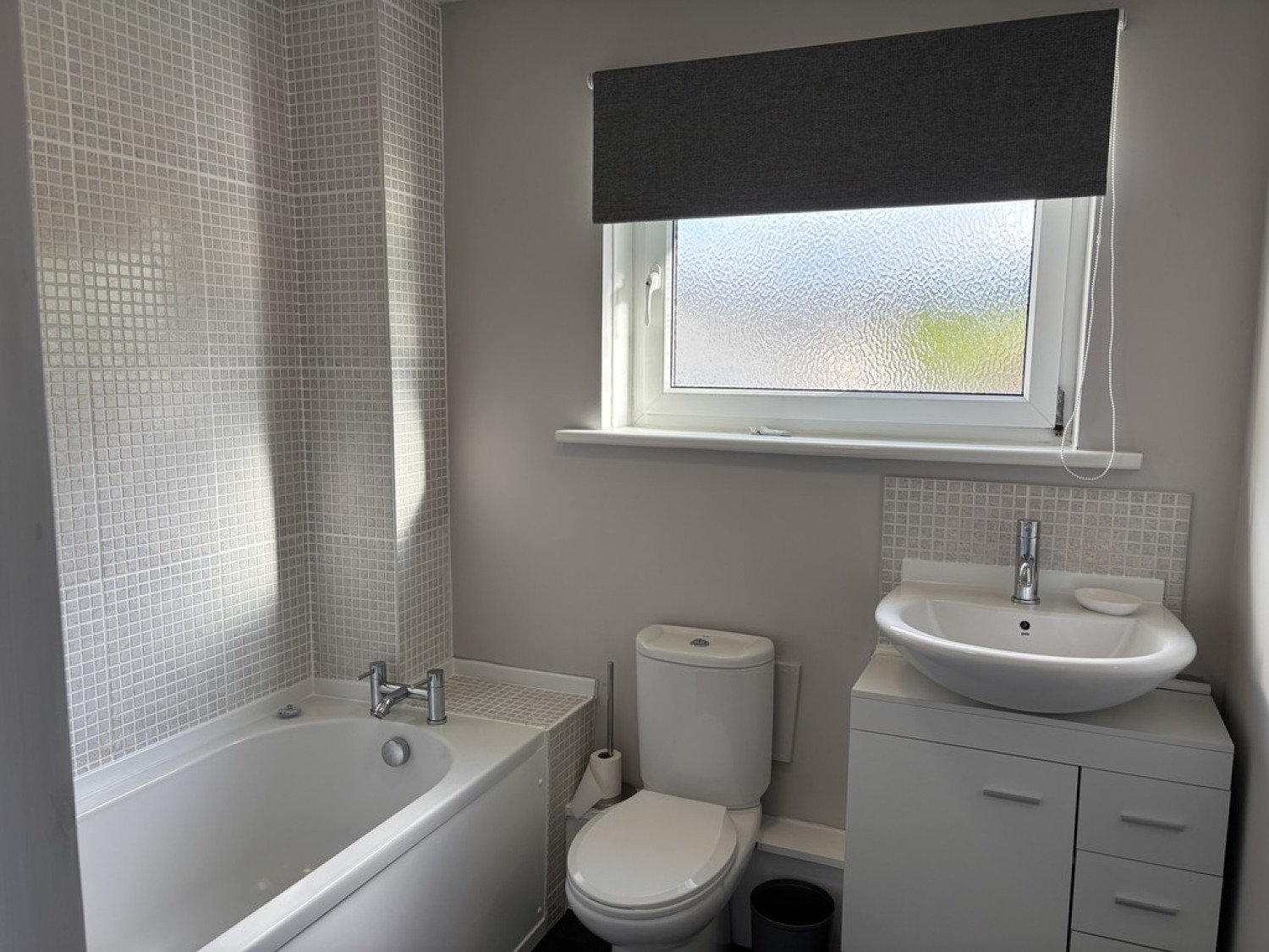 2 bedroom Flat for Letting Langton View, East Calder