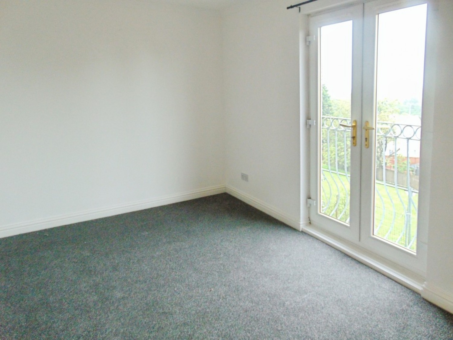 2 bedroom House for Letting Charles Crescent, Bathgate