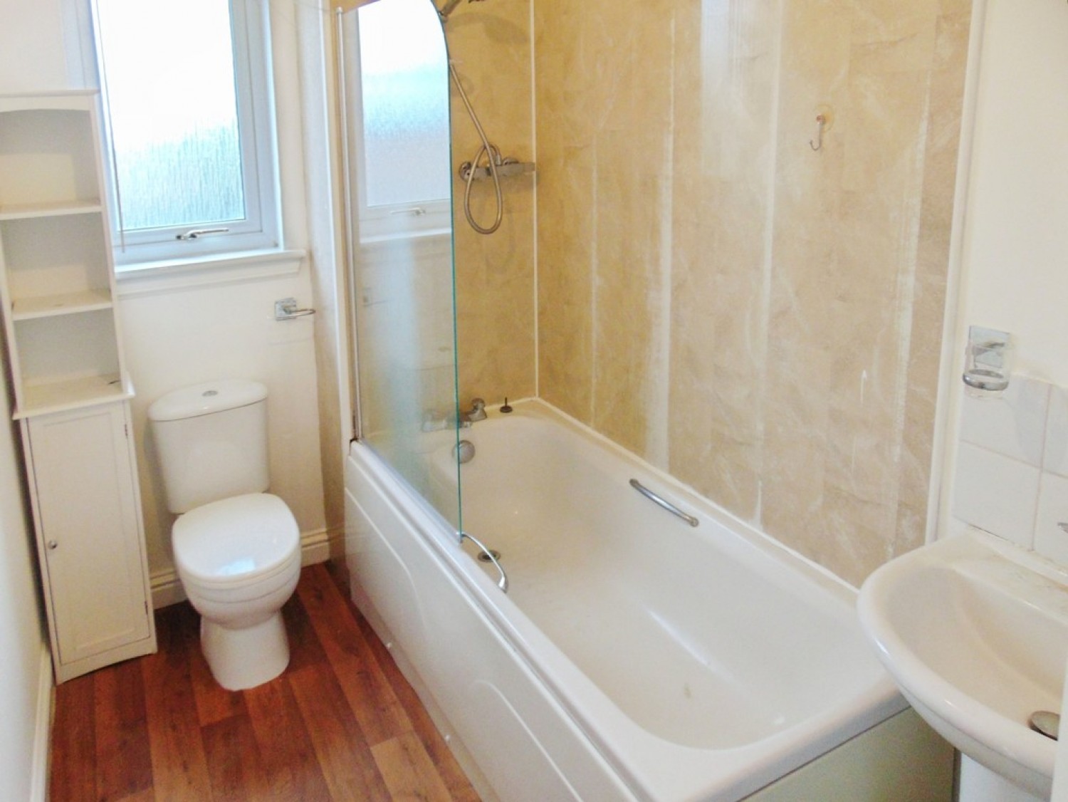 2 bedroom House for Letting Charles Crescent, Bathgate
