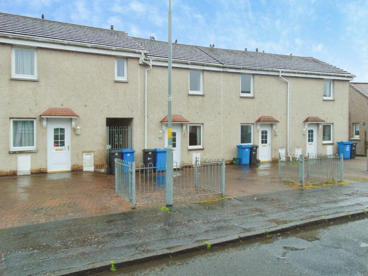 2 bedroom House for Letting Charles Crescent, Bathgate