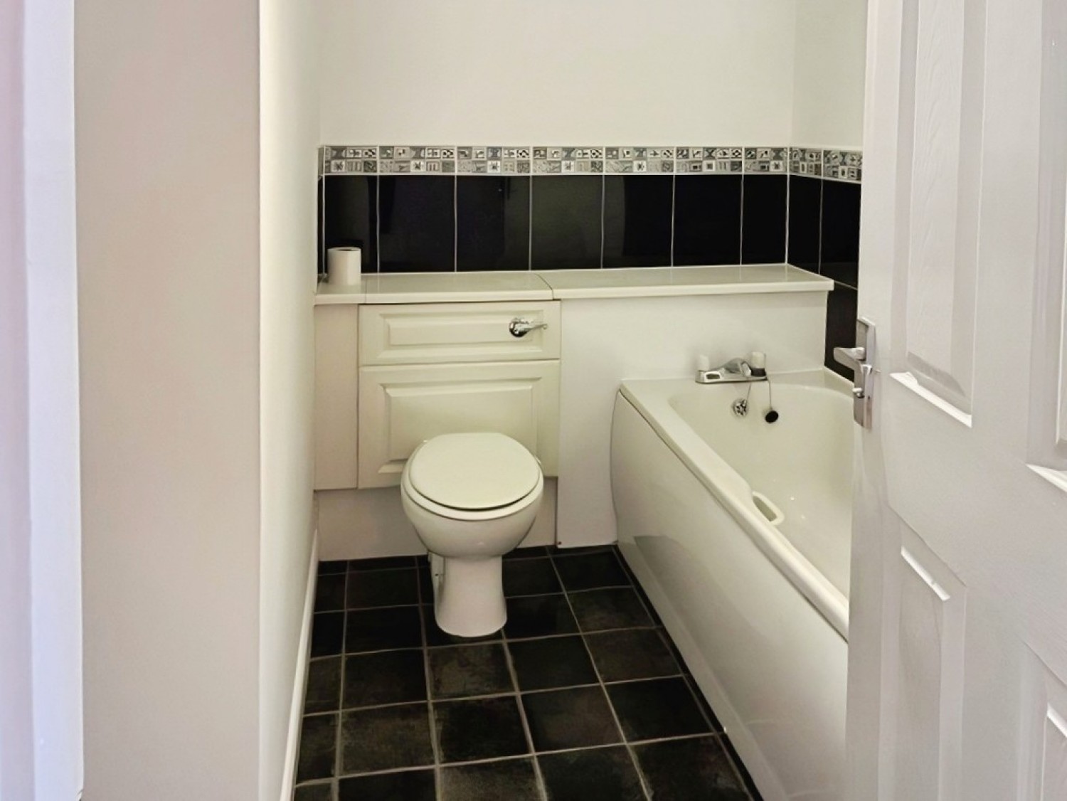 2 bedroom Flat for Letting Haymarket Crescent, Eliburn, Livingston