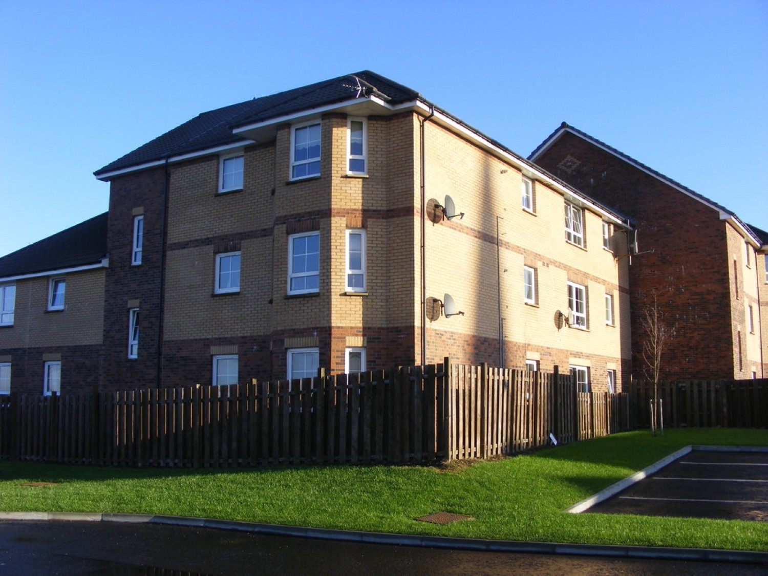 3 bedroom Flat for Letting Munro Court, West Calder