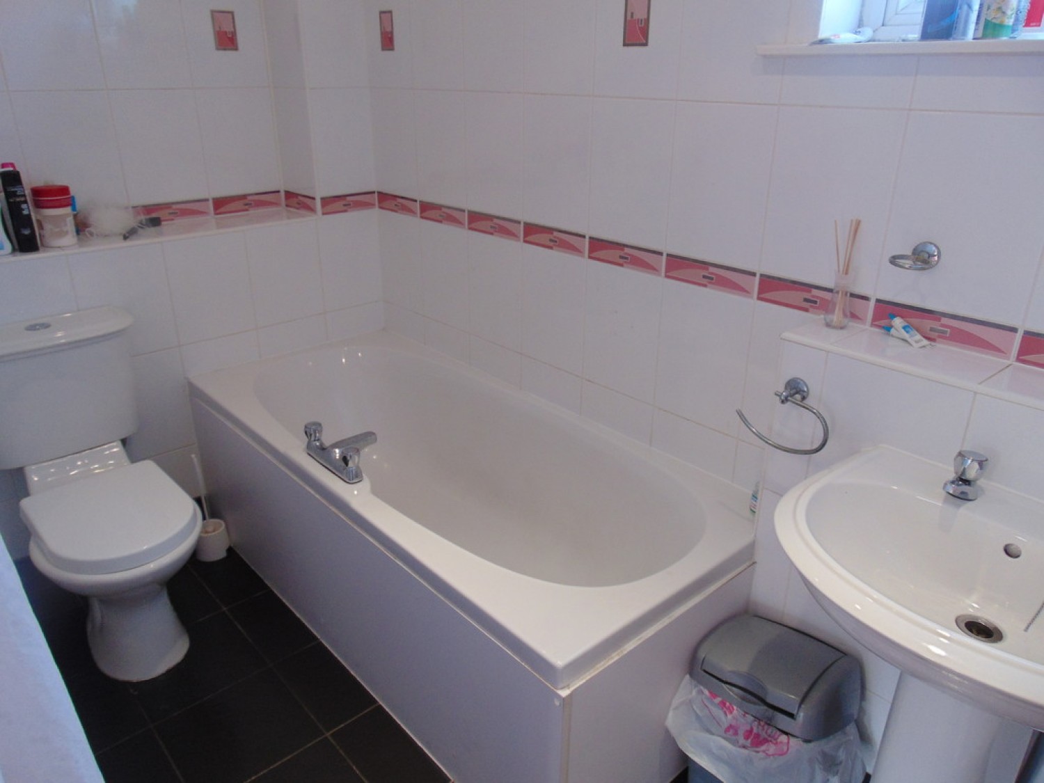 3 bedroom House for Letting Norman Rise, Dedridge, Livingston