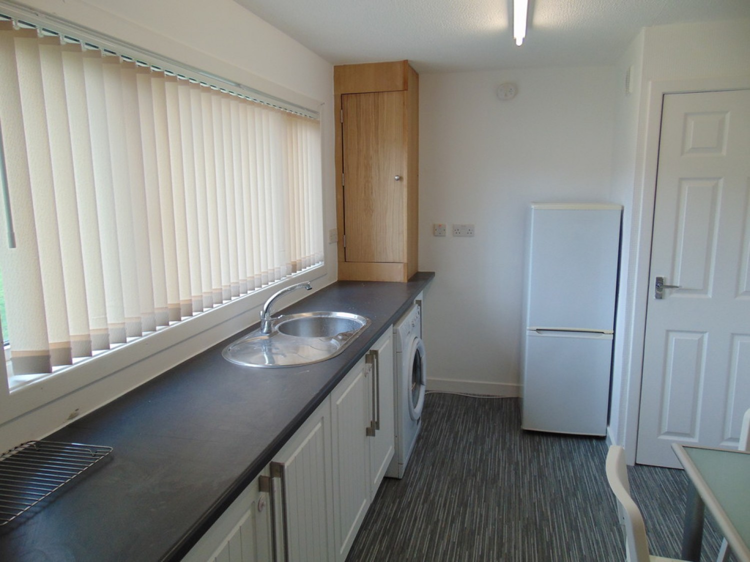 2 bedroom Flat for Letting Victoria Street, Craigshill, Livingston