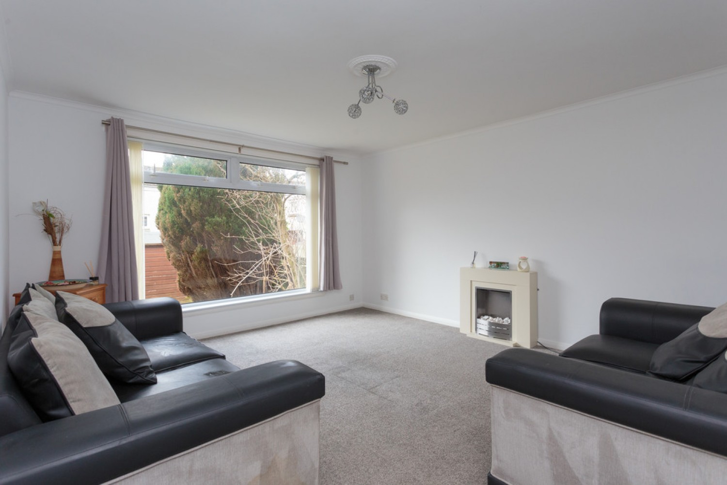 Kenilworth Rise, Dedridge, Livingston