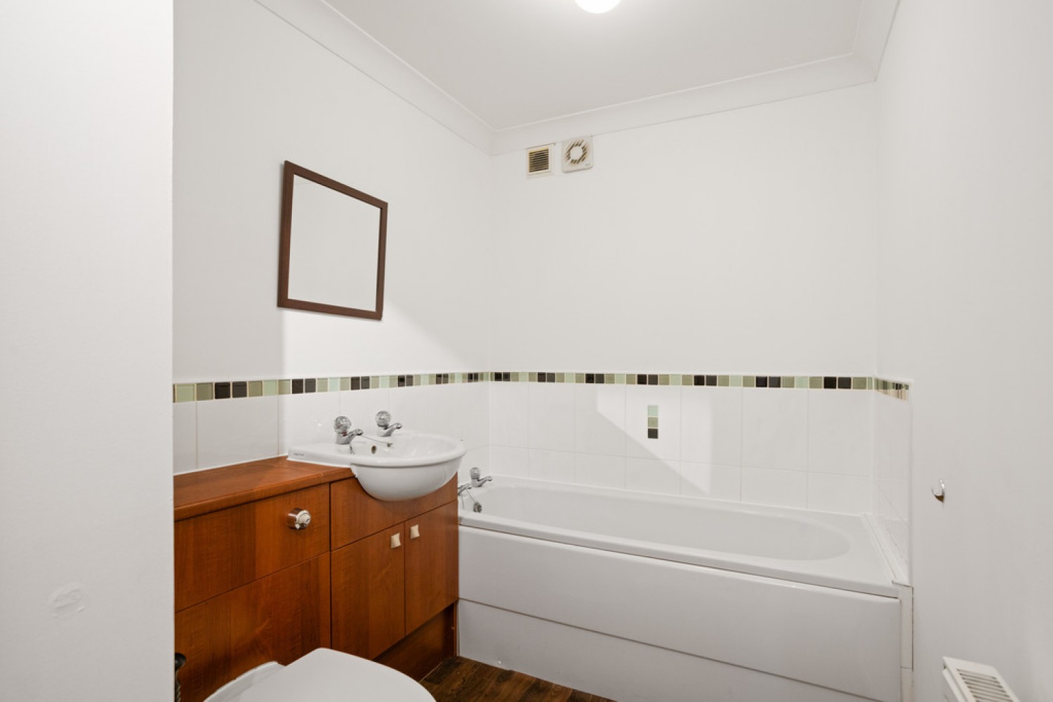 Whiteside Court, Bathgate