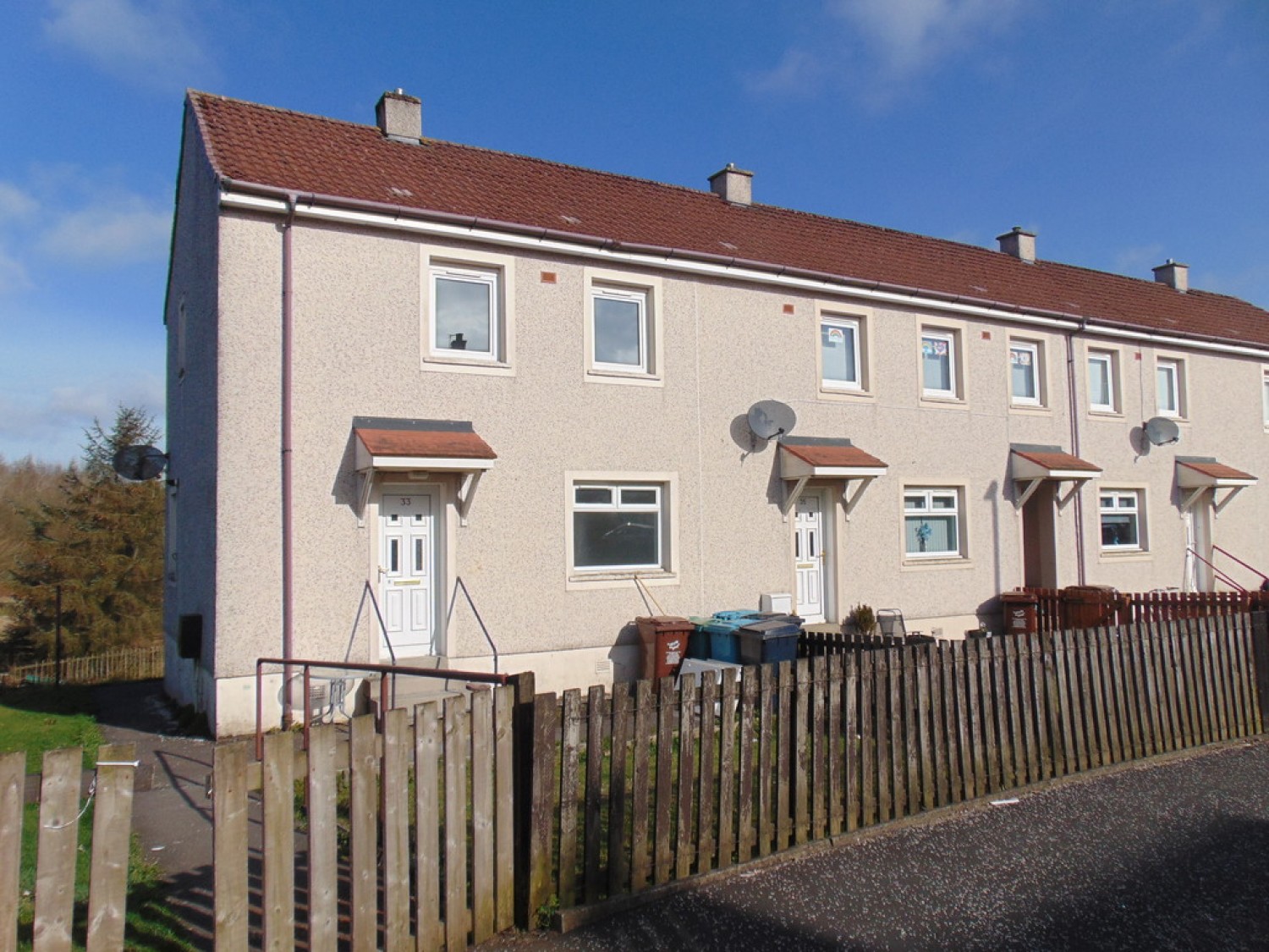 2 bedroom House for Letting Bute Crescent, Shotts, North Lanarkshire