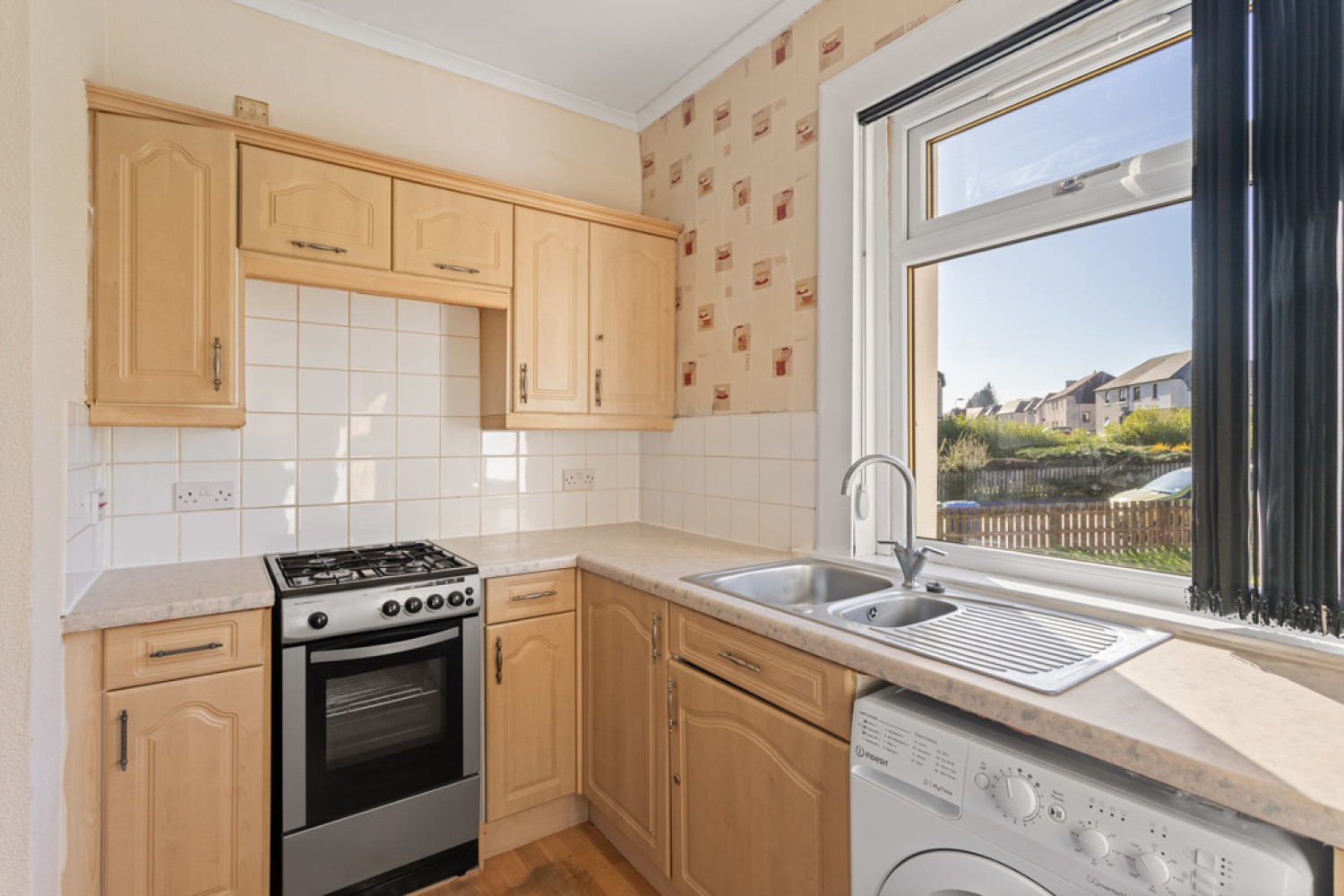 2 bedroom Flat for Letting Riddochill Crescent, Blackburn, West Lothian