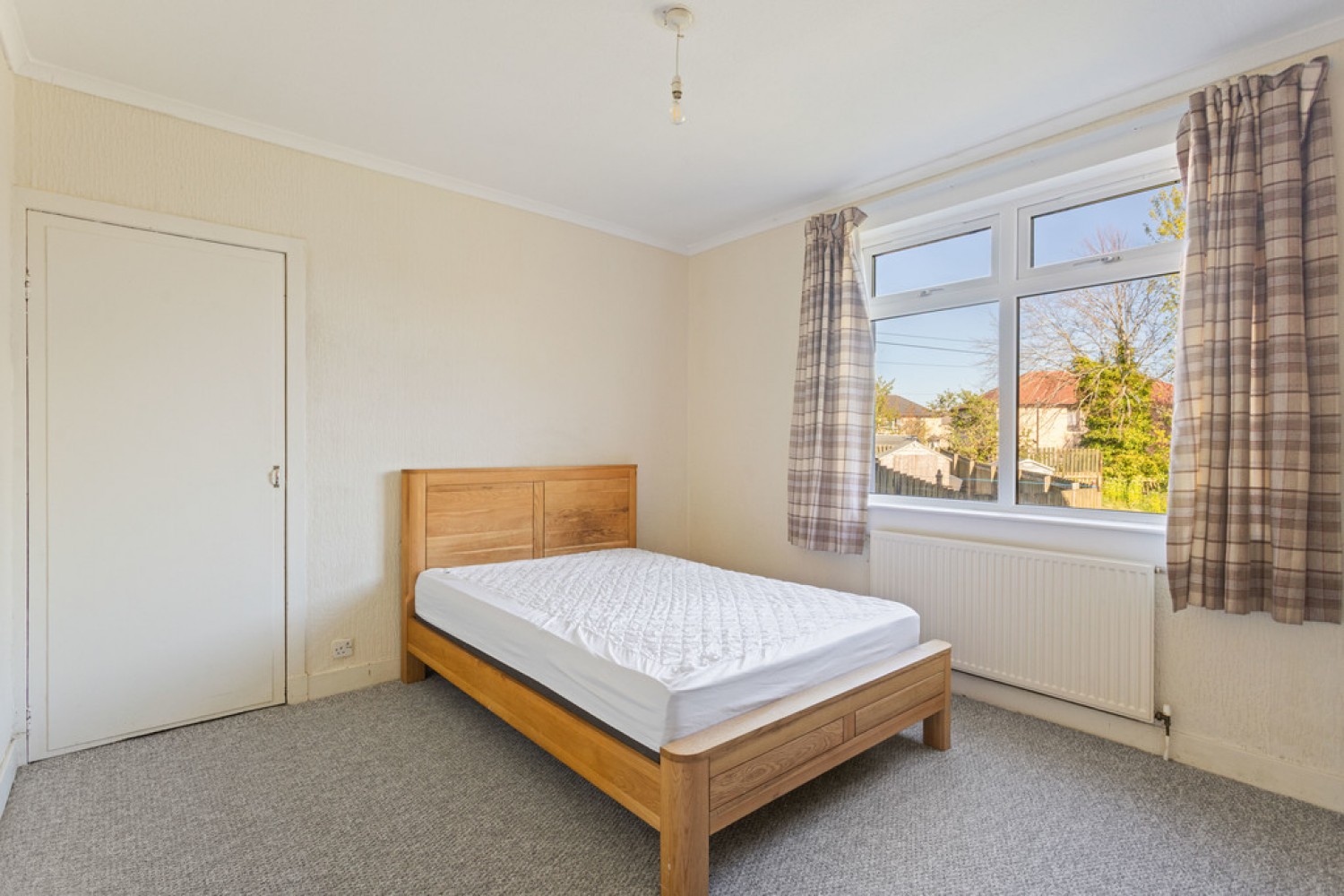2 bedroom Flat for Letting Riddochill Crescent, Blackburn, West Lothian