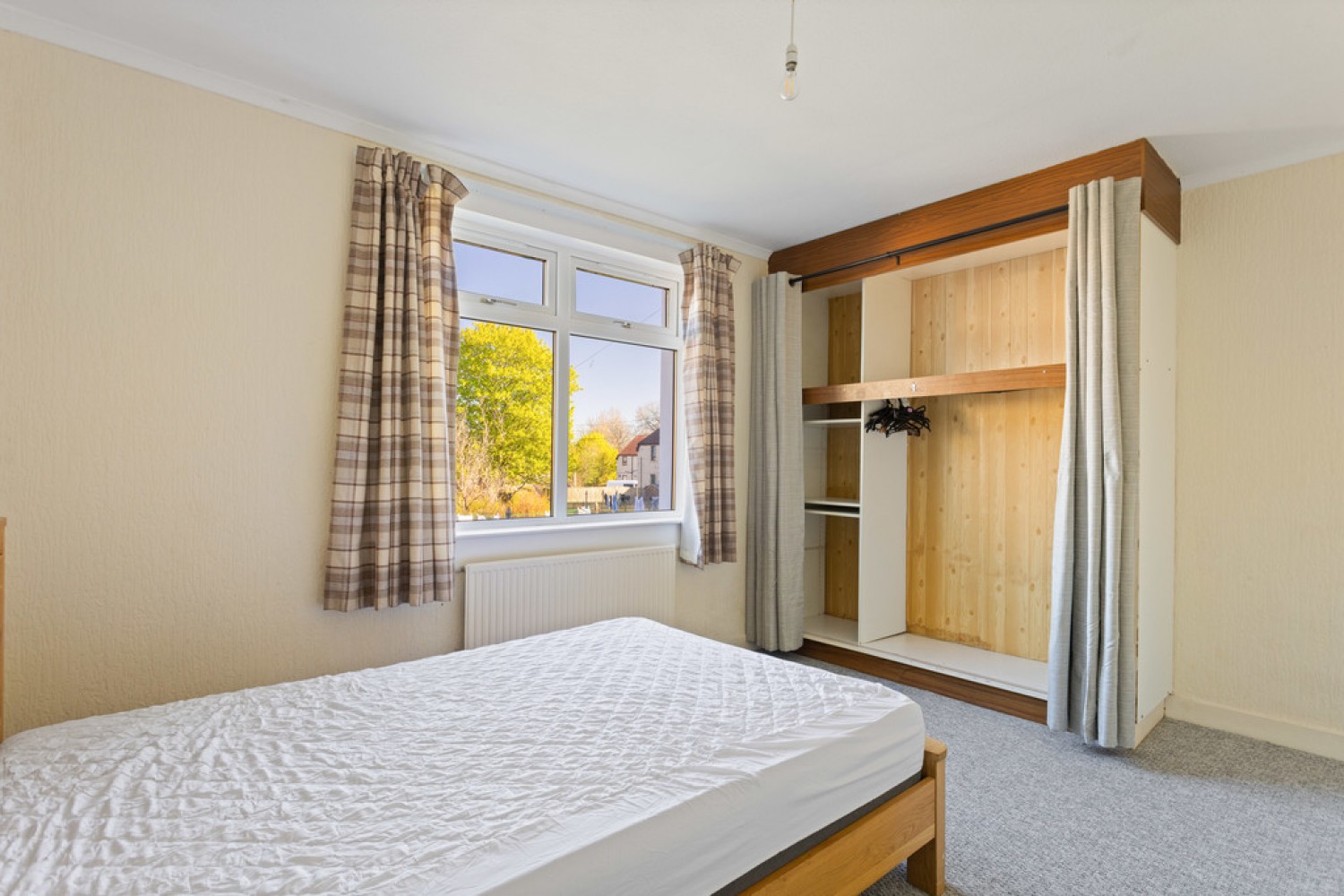 2 bedroom Flat for Letting Riddochill Crescent, Blackburn, West Lothian