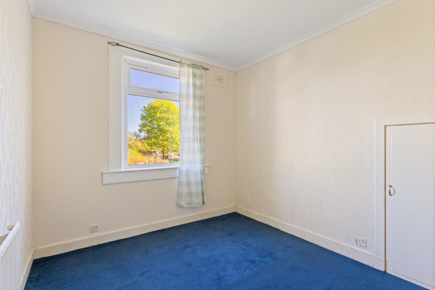 2 bedroom Flat for Letting Riddochill Crescent, Blackburn, West Lothian