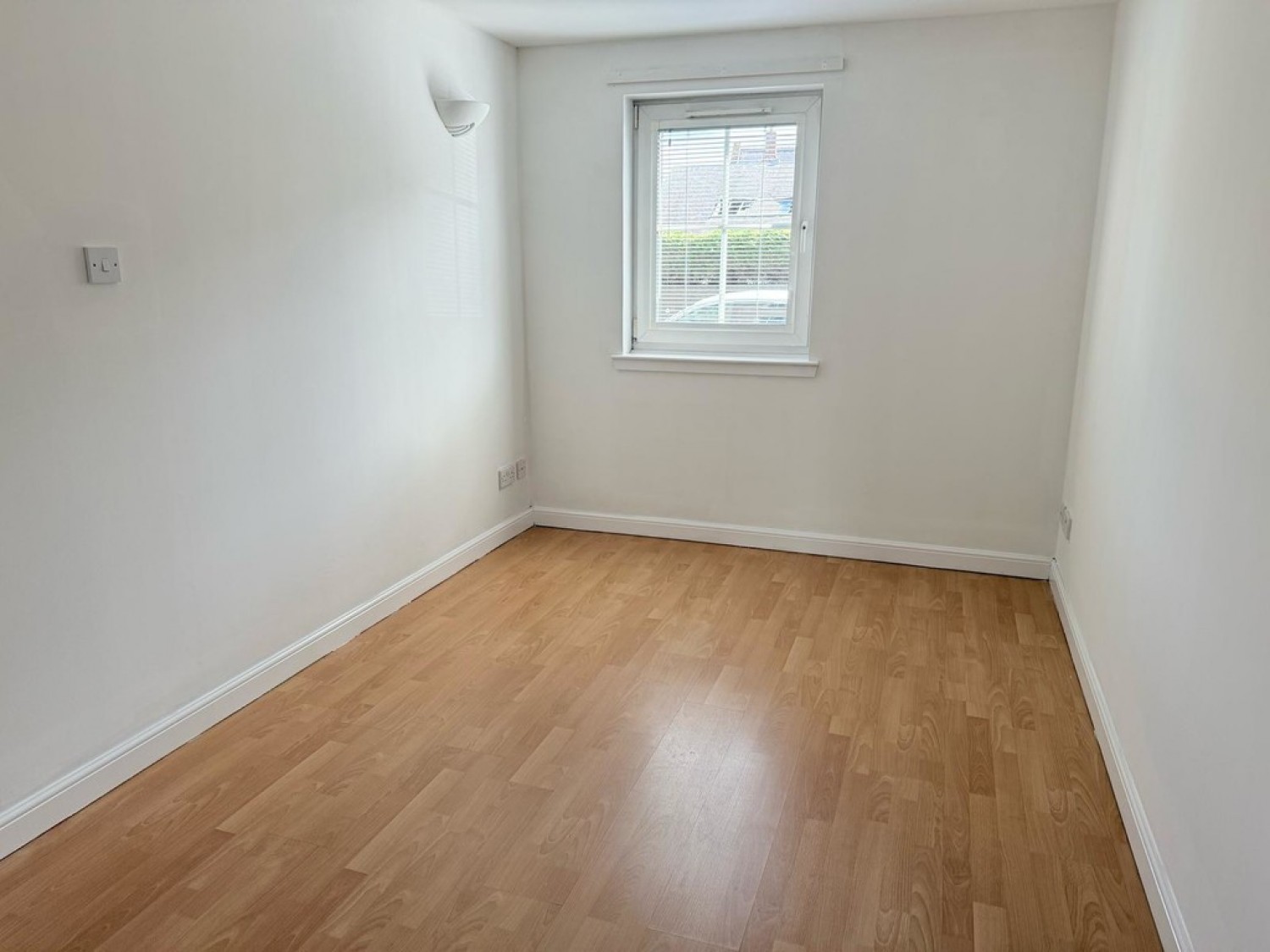 19 West End, West Calder