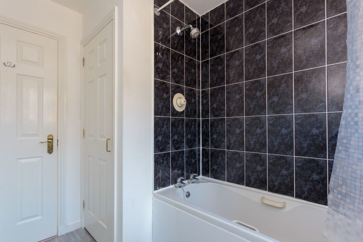 Burnvale, Livingston