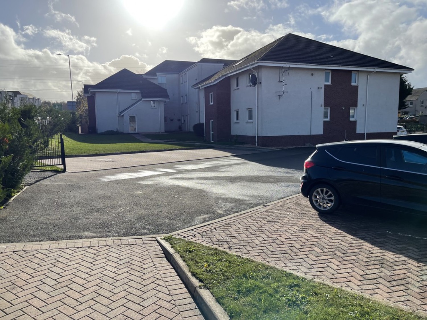 53 Old Burdiehouse Road, Liberton, Edinburgh