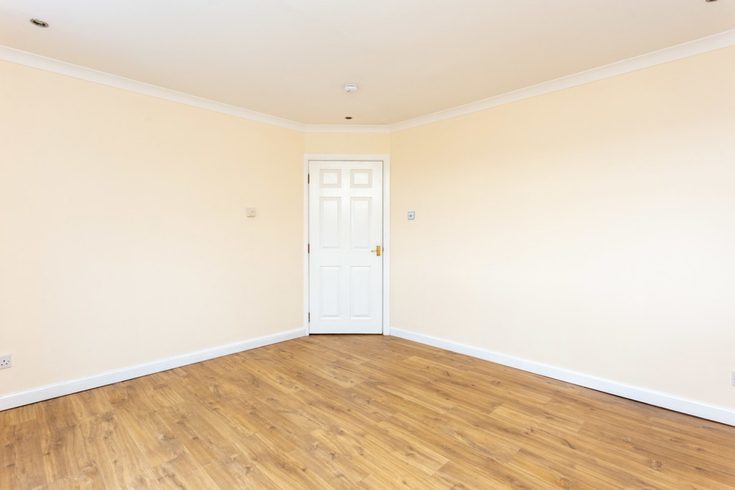 2 bedroom Flat for Letting Lindsay Gardens, Bathgate