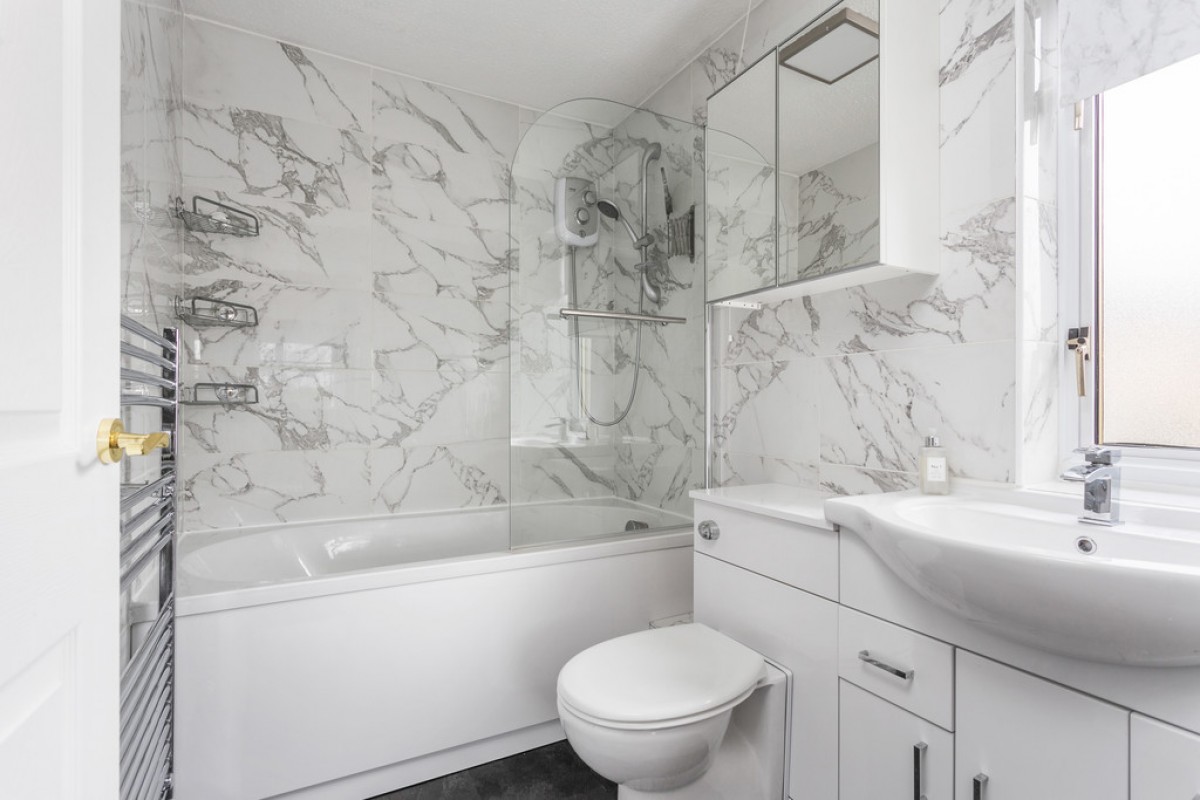 Livingstone Quadrant , Eastfield, Shotts