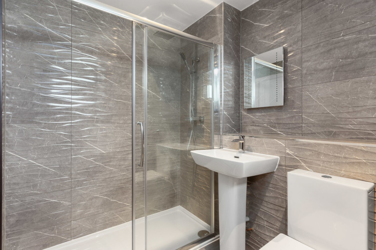 1 bedroom Flat for Letting Burdiehouse Terrace, Edinburgh