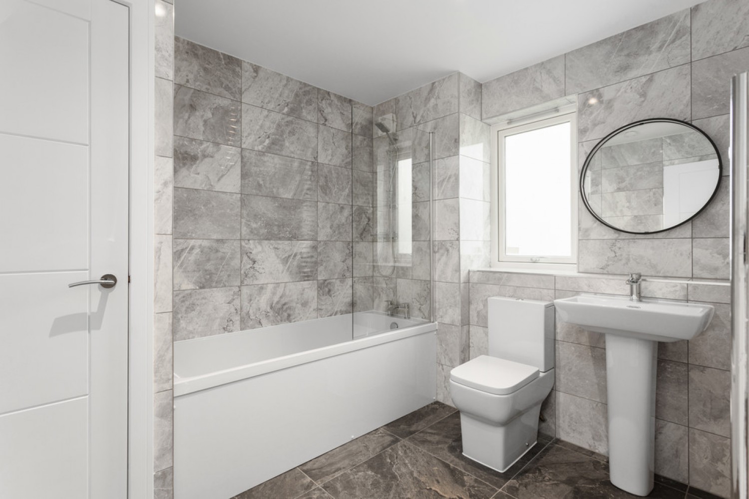 2 bedroom Flat for Letting Burdiehouse Terrace, Edinburgh