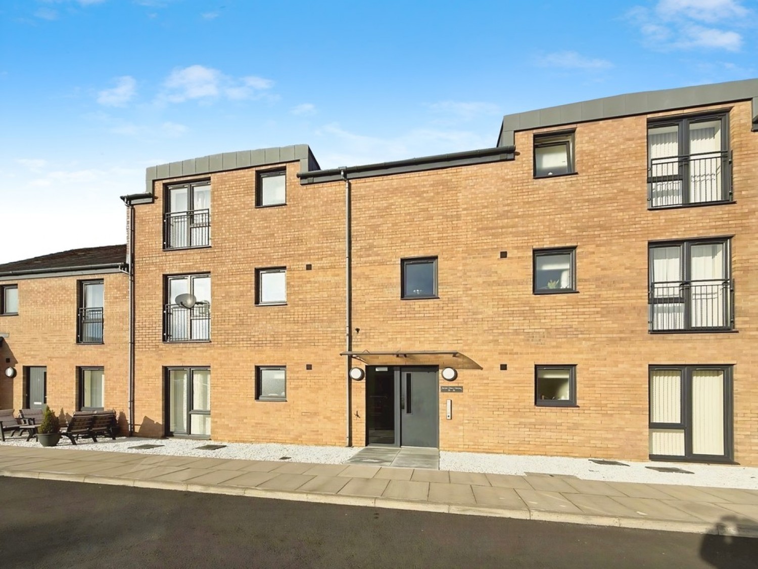 1 bedroom Flat in Harrysmuir Road, Pumpherston