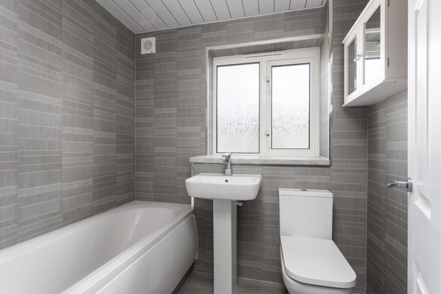 2 bedroom House in Burnside Crescent, Shotts