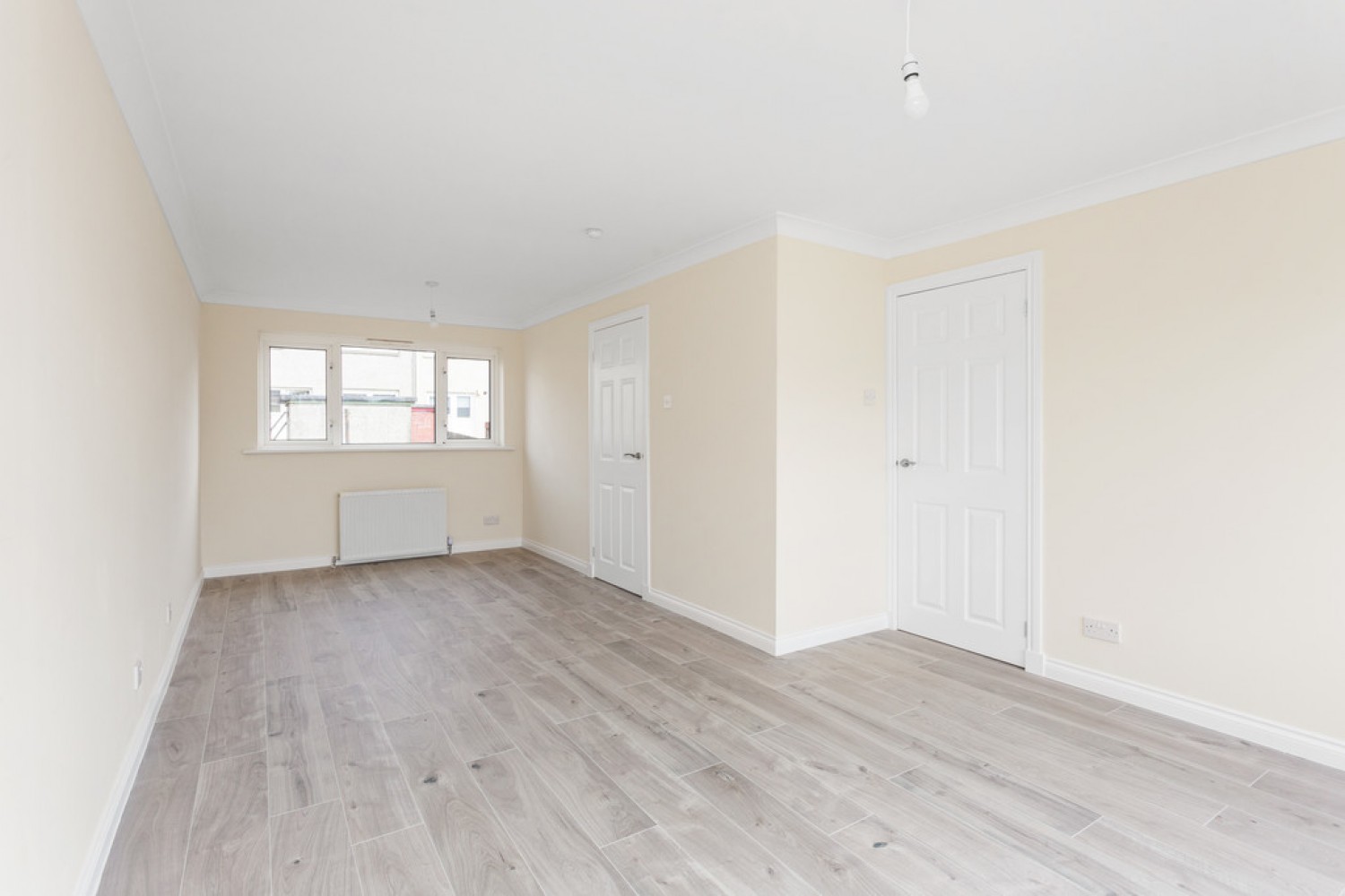 2 bedroom House in Burnside Crescent, Shotts